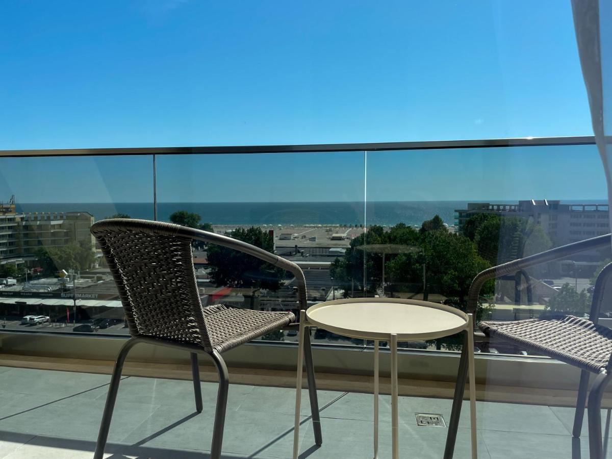 Azure Sea Apartments - Bychoice Мамая Екстериор снимка