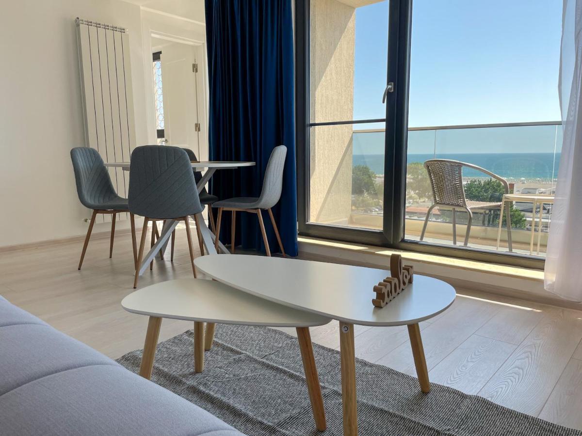 Azure Sea Apartments - Bychoice Мамая Екстериор снимка