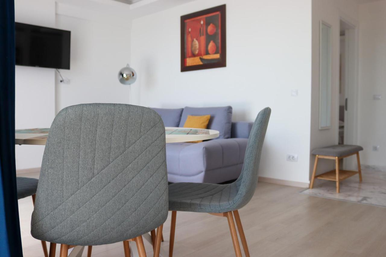 Azure Sea Apartments - Bychoice Мамая Екстериор снимка
