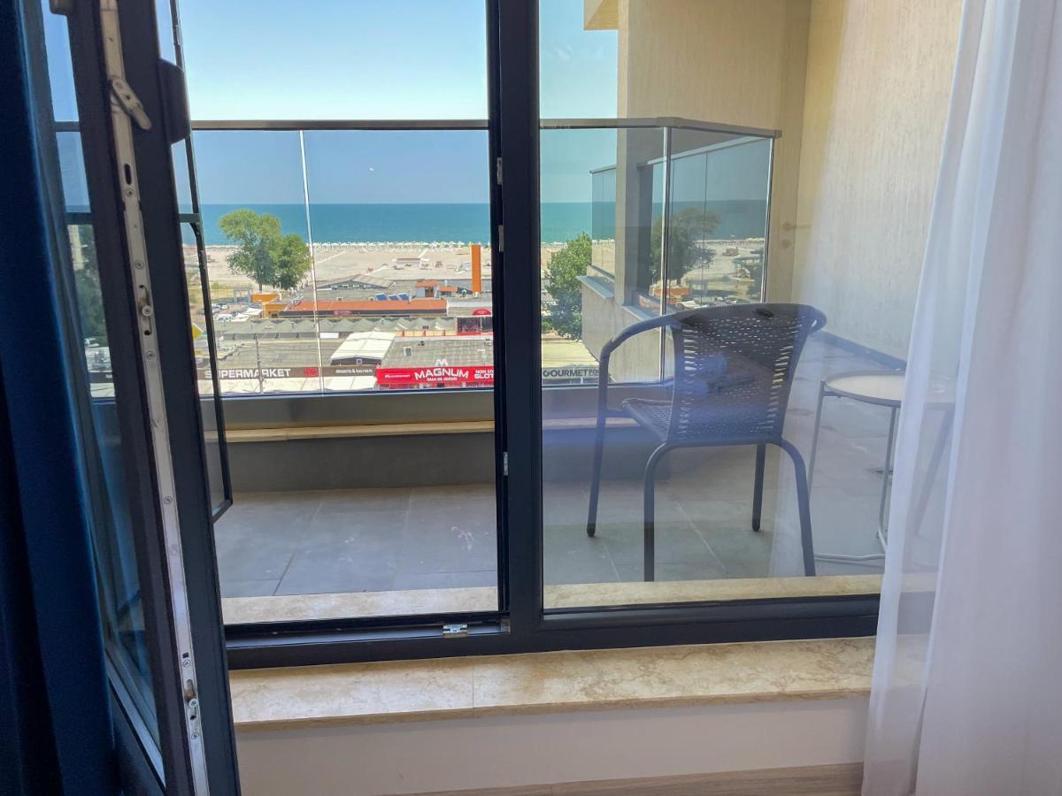 Azure Sea Apartments - Bychoice Мамая Екстериор снимка