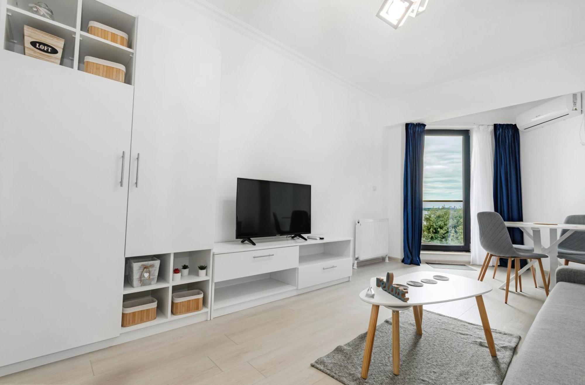 Azure Sea Apartments - Bychoice Мамая Екстериор снимка
