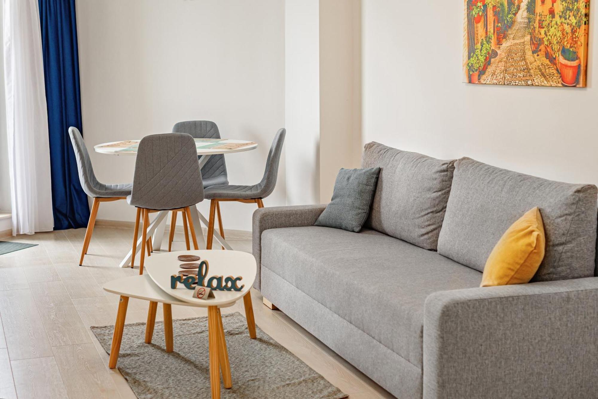 Azure Sea Apartments - Bychoice Мамая Екстериор снимка